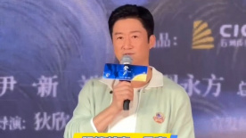 上一页12345.德鲁·斯塔基加盟《幸运》 饰安雅·泰勒-乔伊丈夫_海外_ 消息 首页 新闻 视频 大片 影库 CCTV6 VIP影院 搜索 电影 星闻 独家 更多 专题 图片 视频 滚动 首页 新闻 大片 影库 CCTV6 VIP影院 客户端 电影网>新闻>明星资讯 德鲁·斯塔基加盟《幸运》 饰安雅·泰勒-乔伊丈夫 时间：2025.02.25 ： 作者：迪莫 ： 据Deadline独家报道，德鲁·斯塔基加入了Apple TV+的限定剧集《幸运》（Lucky），该剧由安雅·泰勒-乔伊主演并担任执行制片人，其他演员还包括安妮特·贝宁、安洁纽·埃利斯-泰勒、蒂莫西·奥利芬特等。